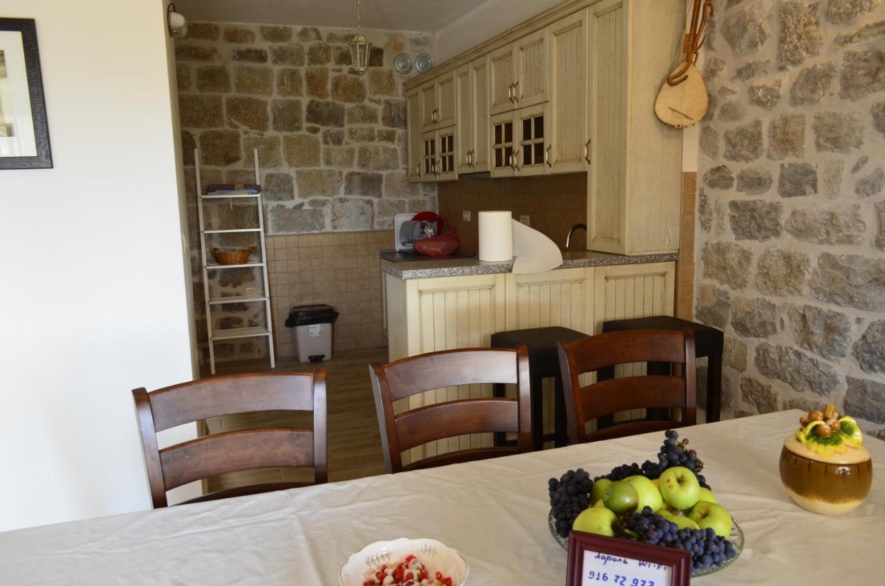 Vila Nikola Bratešići Exteriör bild