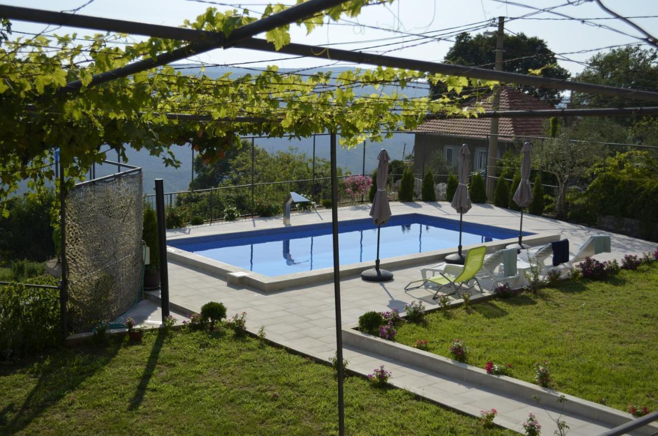 Vila Nikola Bratešići Exteriör bild