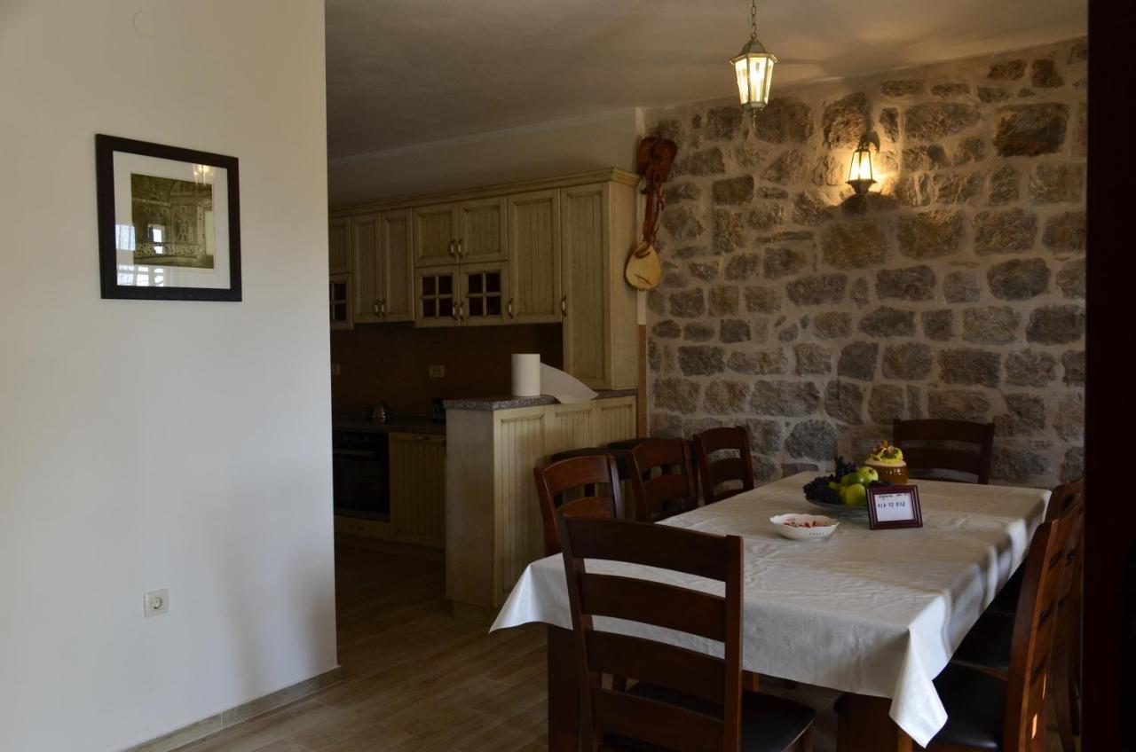 Vila Nikola Bratešići Exteriör bild