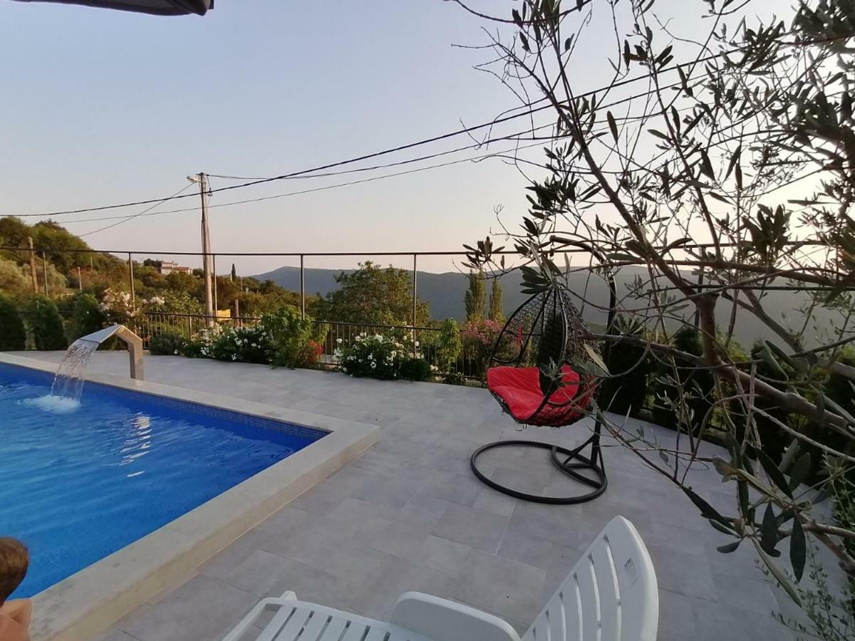 Vila Nikola Bratešići Exteriör bild